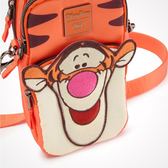 Tigger Mini Convertible Crossbody Bag by Lug NEW - Picture 3 of 4